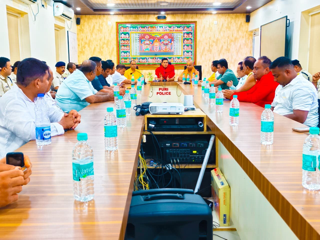 Puri Police Holds Coordination Meeting with Chhatisha Nijog for Rath Yatra 2026